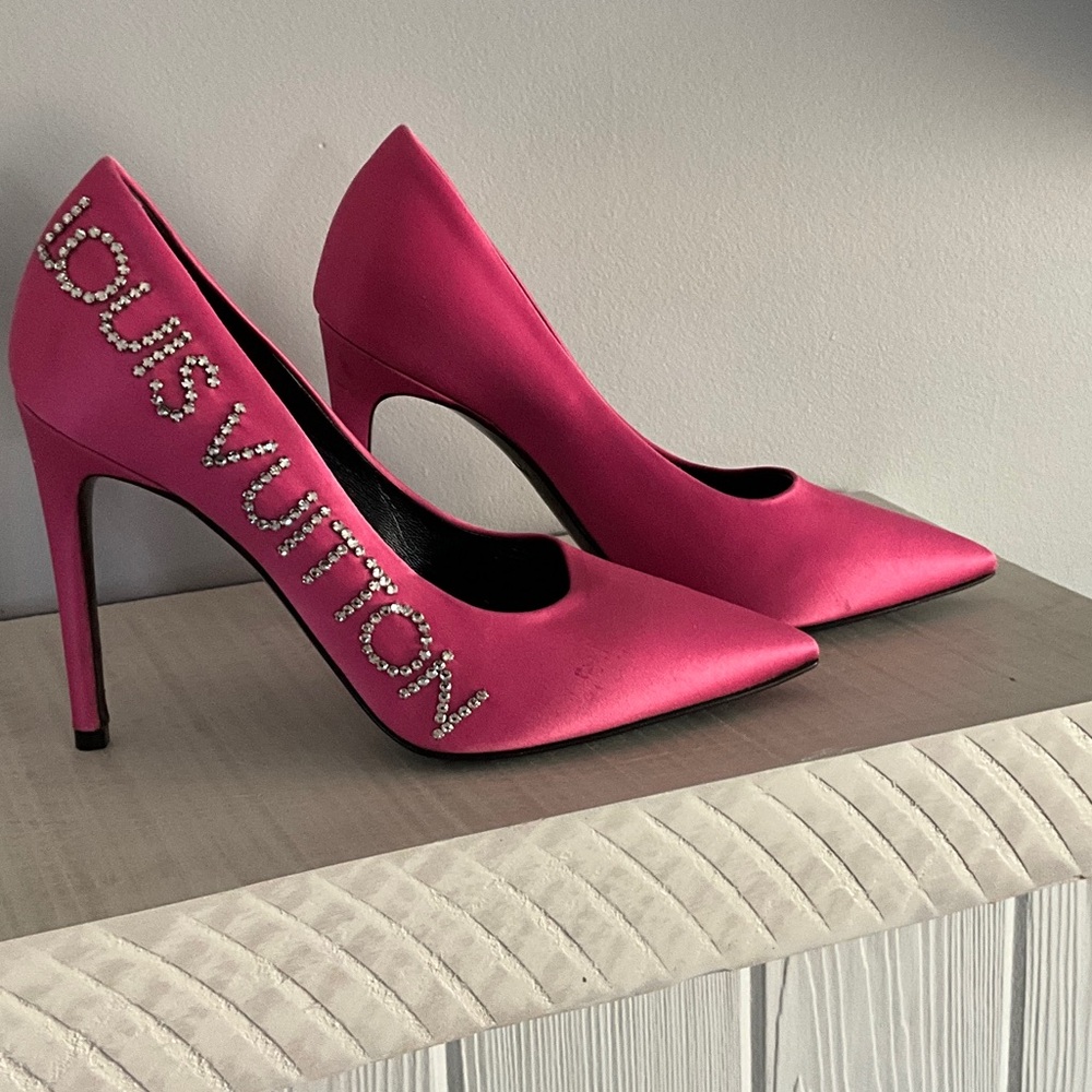 Louis Vuitton Fuchsia Heels with Crystal Logo